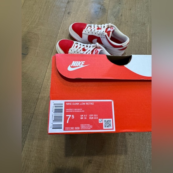 Nike Dunk Low Retro University Red/White - Picture 4 of 9